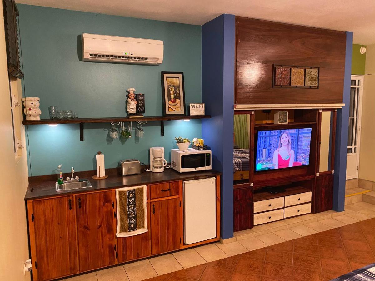Family Guest House Quebradillas Exterior photo